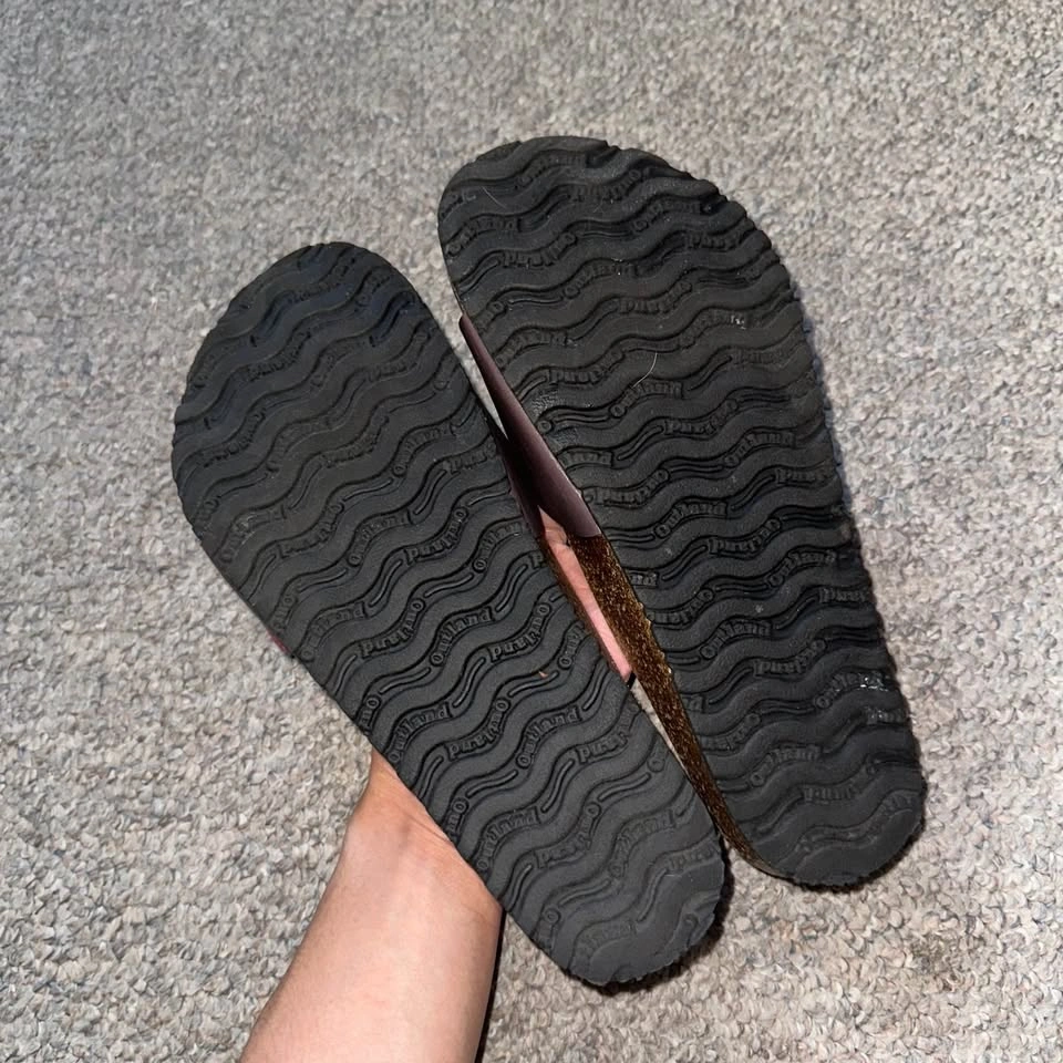 Outland Slip on Sandals Size 8 - photo 2