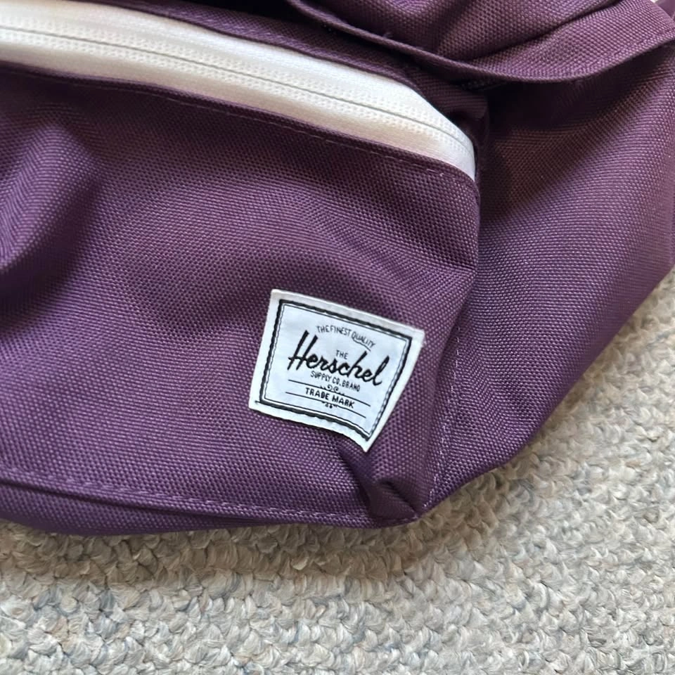 Herschel Supply Seventeen Port Sling Body Bag - photo 2