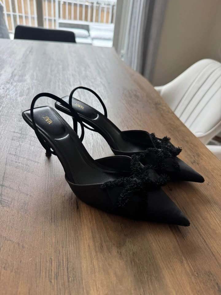 Zara Black Bow Slingback Heels - photo 2