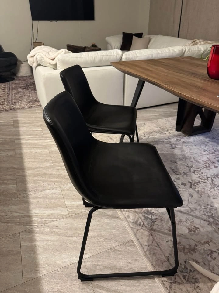 Black leather dining chairs like new - photo 3