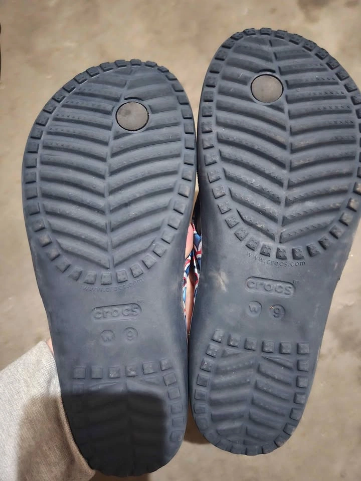 Croc Flip Flops - photo 3