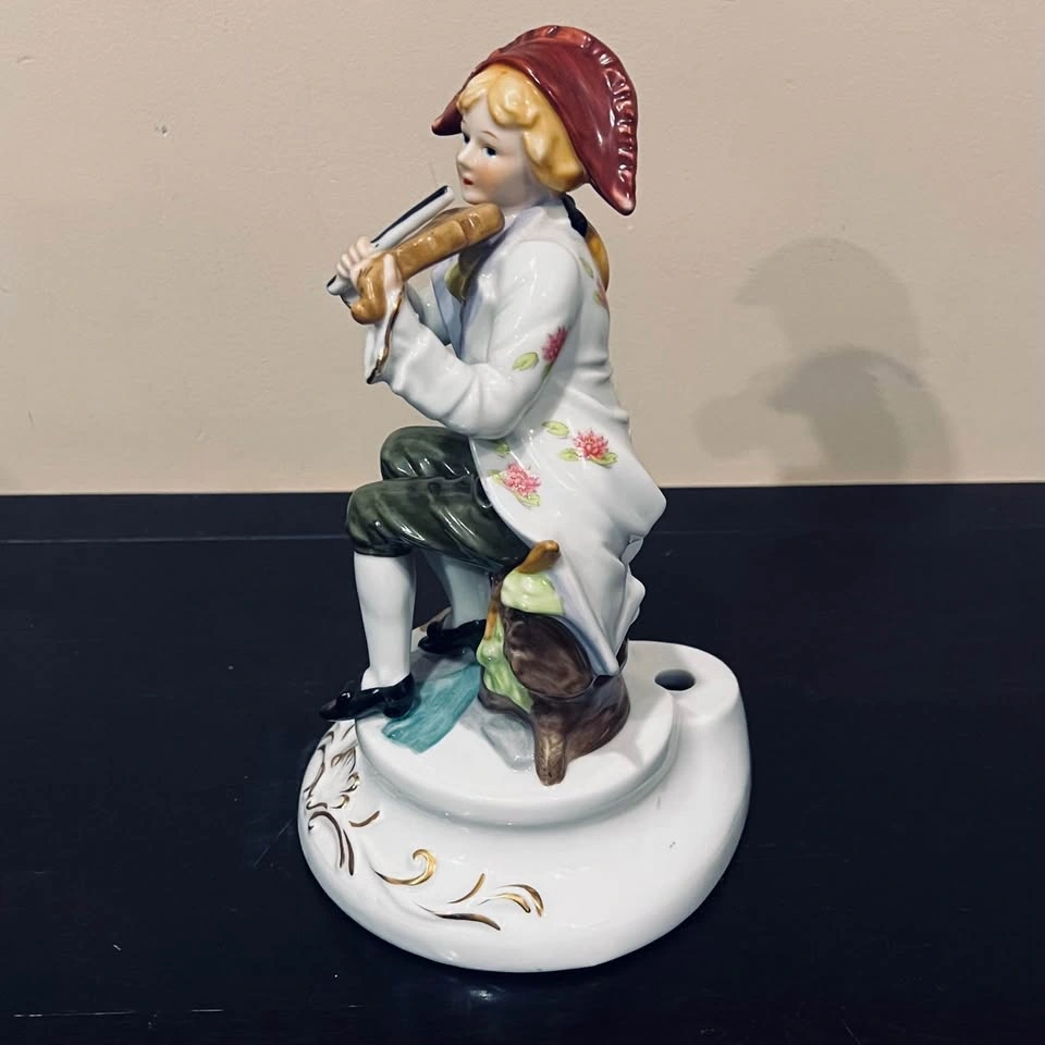 Vintage Victorian Porcelain Figurine Lamp Base "Violinist Boy" - photo 2