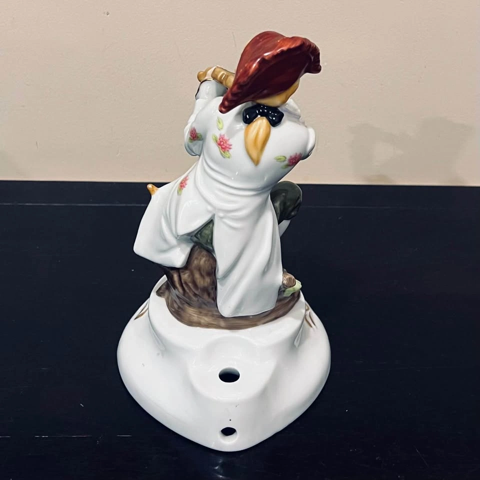 Vintage Victorian Porcelain Figurine Lamp Base "Violinist Boy" - photo 3