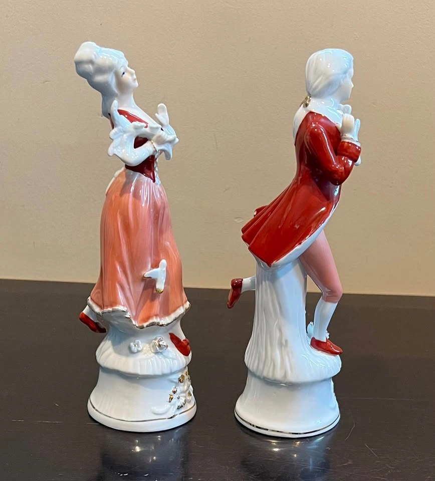 Vintage Pair 9” Porcelain Figurines Man & Woman Victorian Regenc - photo 4