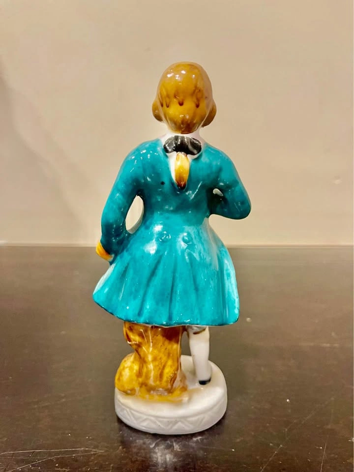 Vintage Made in Japan Porcelain Colonial Man Figurine - photo 3