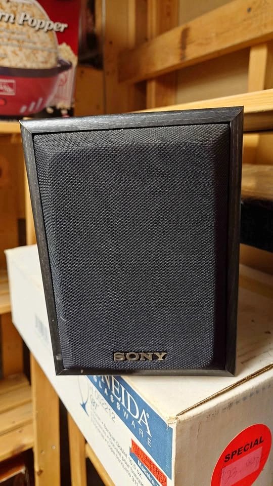 2 Sony 1 Toshiba Speaker
