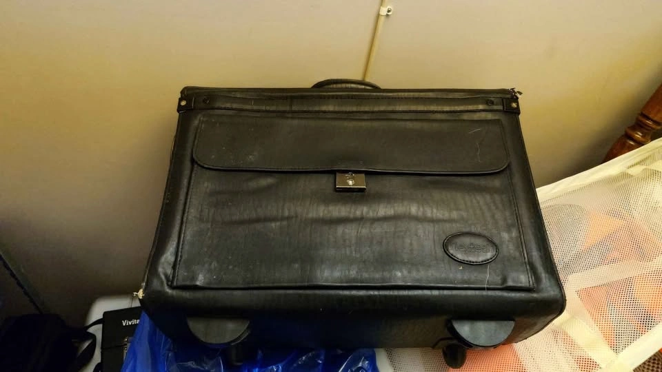Vintage Black Leather Briefcase (Combination Lock) - photo 4