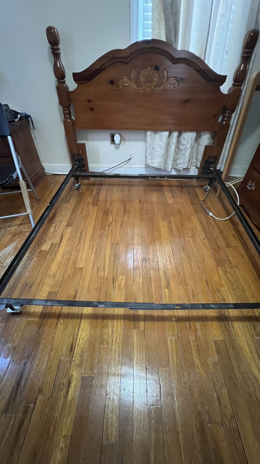 QUEEN SIZE SOLID REAL WOOD BED ROOM SET (USED) - photo 3