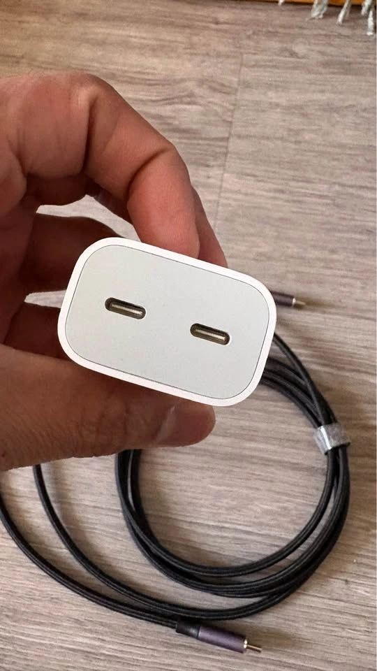 240W USB-C Cable with Wall Charger - photo 2