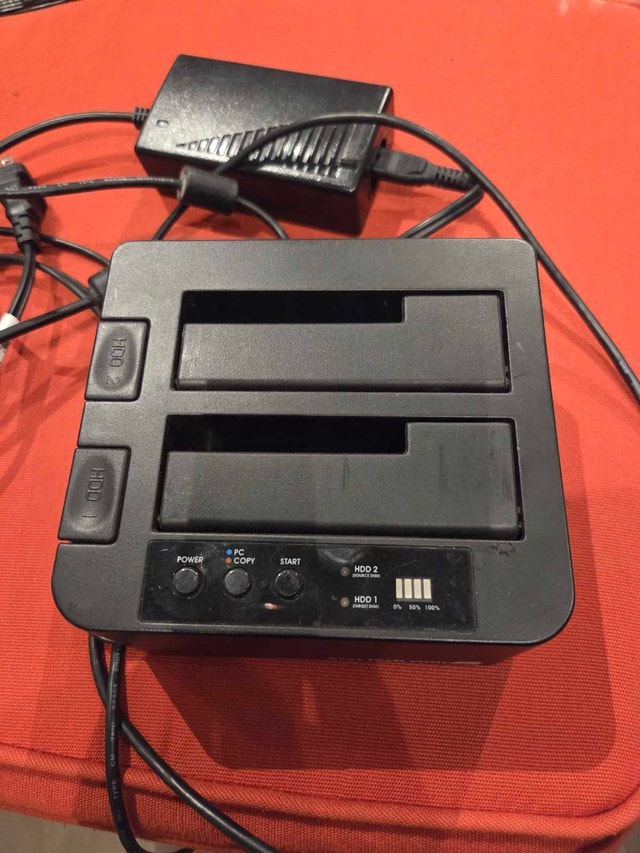 StarTech.com Hard Drive Docking Station SATDOCK22RE - photo 2