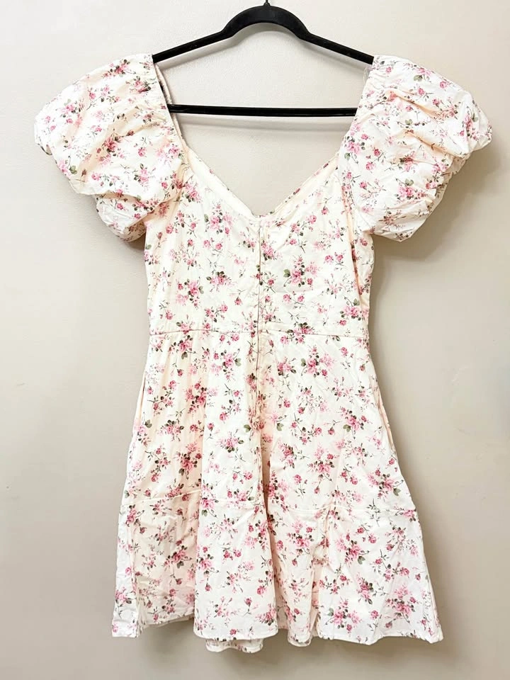 Trixxi Floral Puff Sleeve Mini Dress with Cutout - Size Large - photo 5