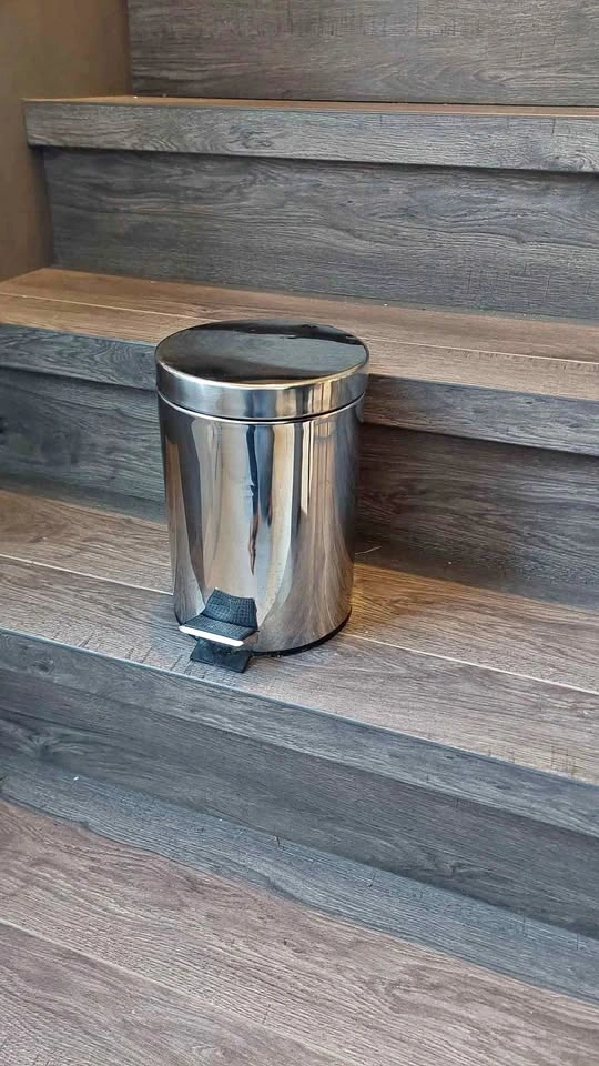 Stainless steel pedal bin bathroom/bedroom
