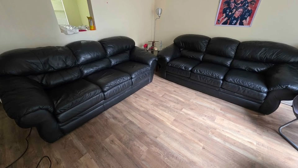 Black Leather Sofa Set – Modern & Comfortable - photo 2