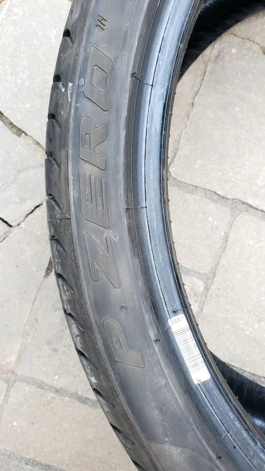 275/30/20 Pirelli P zero - One Tire - photo 5