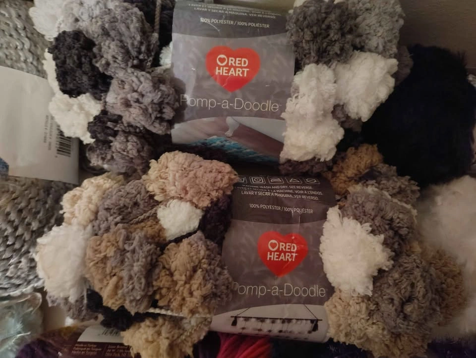 Assorted Yarn Lot - Red Heart, Lion Brand, Bernat, Faux Fur - photo 2