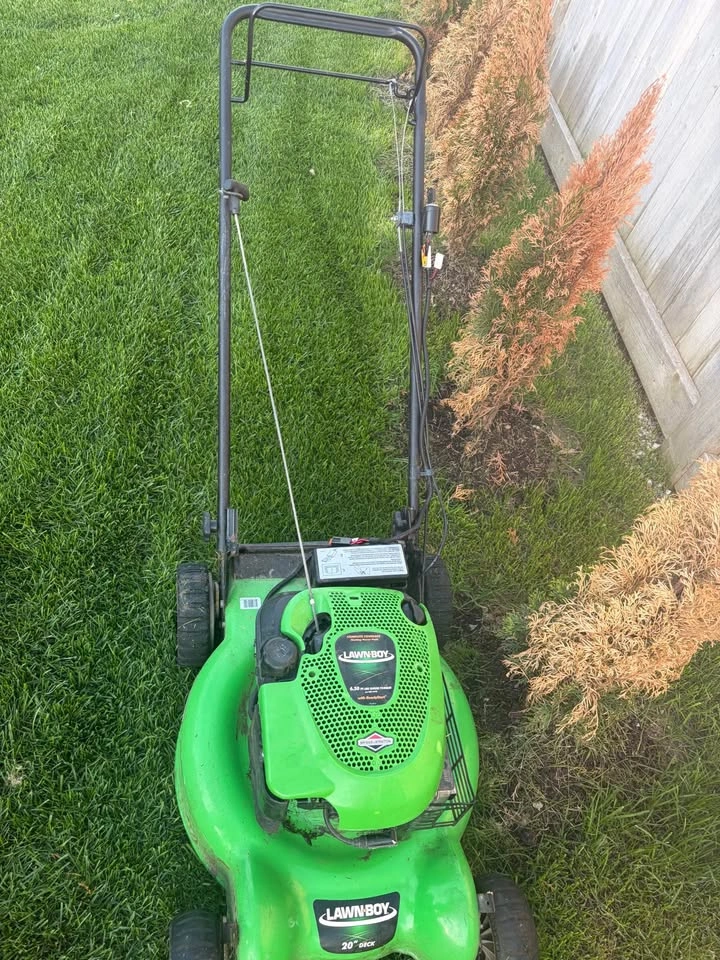 Lawn-Boy 20” Self Propelled Mower - $200 - photo 2