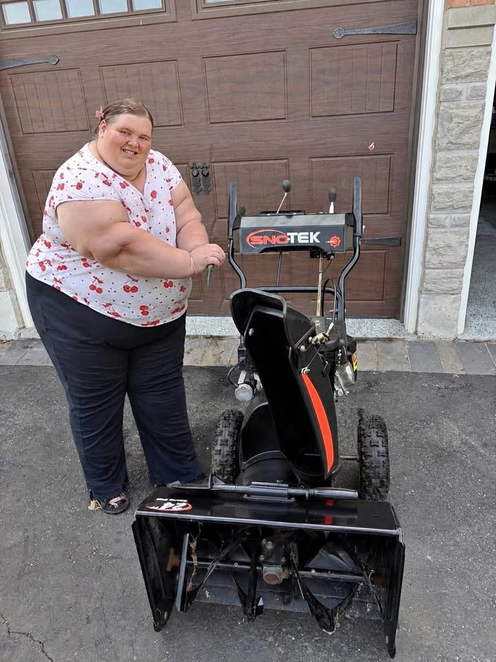 Sno-Tek 24” Snow Blower – 208cc – Electric Start