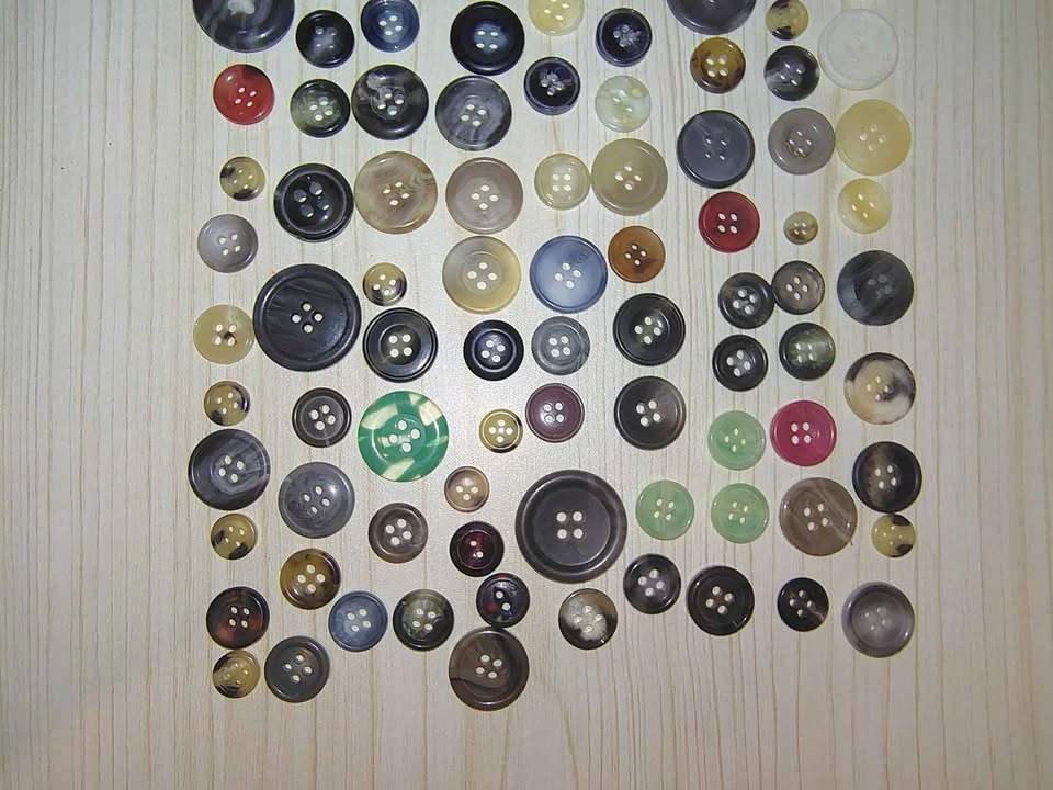 Lot of Assorted Buttons Mixed Sizes Colors - photo 4