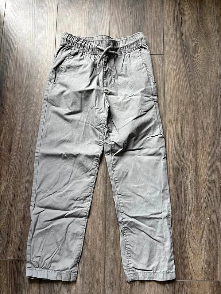 Brand New Carter’s Boys Cotton Pants (Size 7)