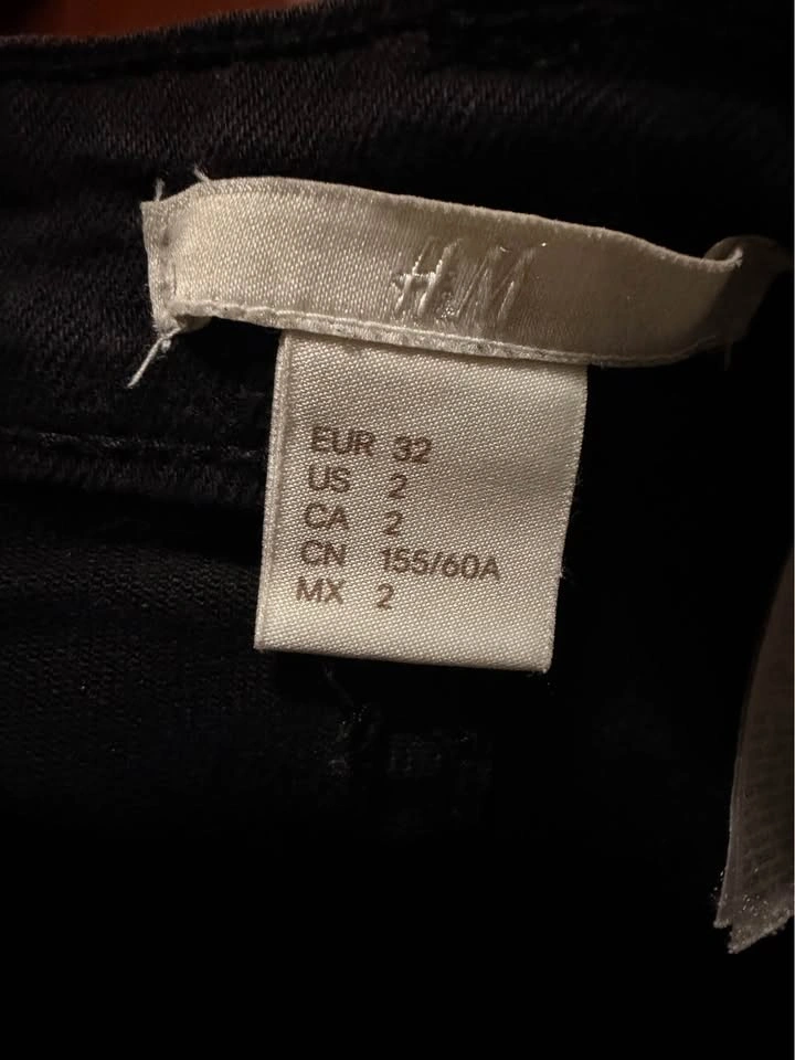 High-Rise H&M Black Jeans - Size 2 - photo 3
