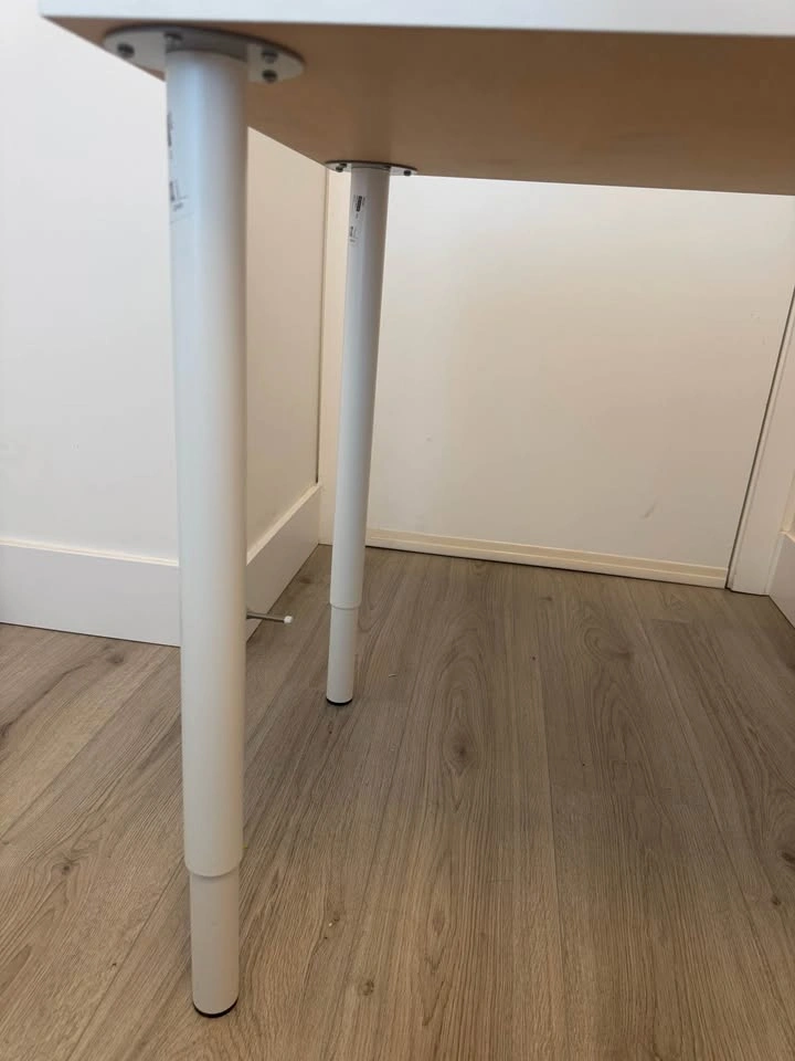White IKEA Adjustable Height Desk - 100x60cm - photo 3