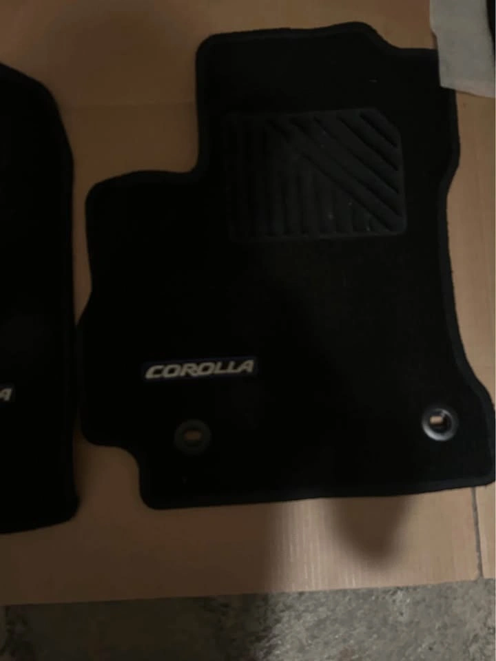 NEW Toyota Corolla Carpet Floor Mats 2018 - photo 3