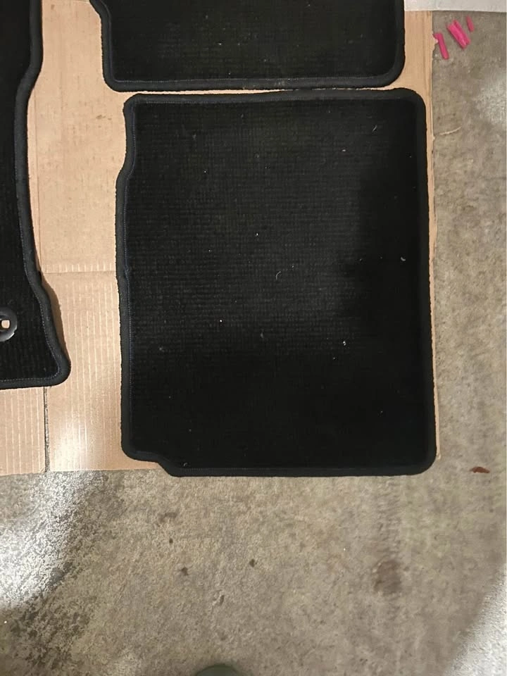 NEW Toyota Corolla Carpet Floor Mats 2018 - photo 4