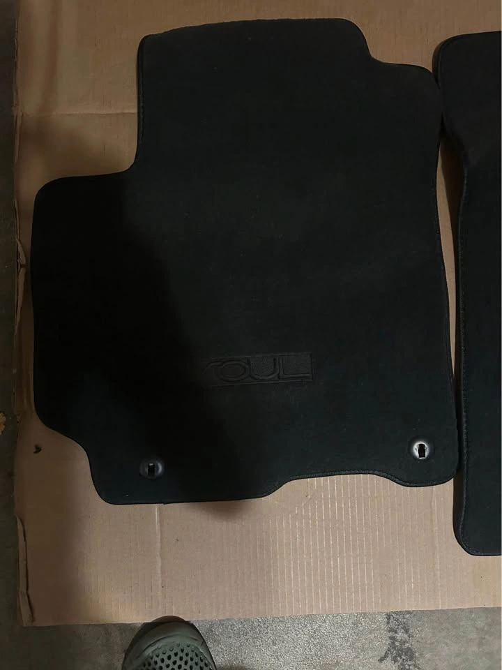 NEW 2023 Kia soul carpet floor mats - photo 2