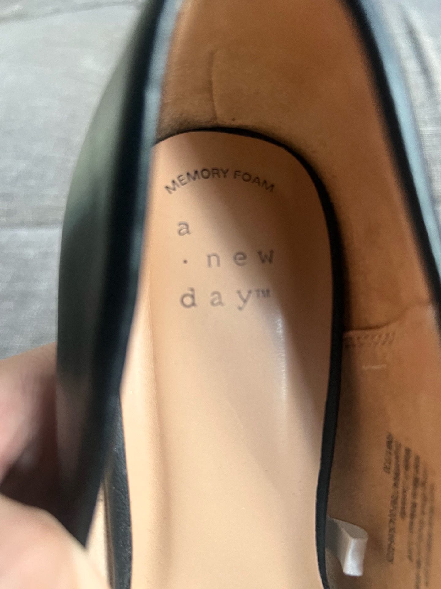 Mid High Heels Pump with Memory Foam Insole - photo 2