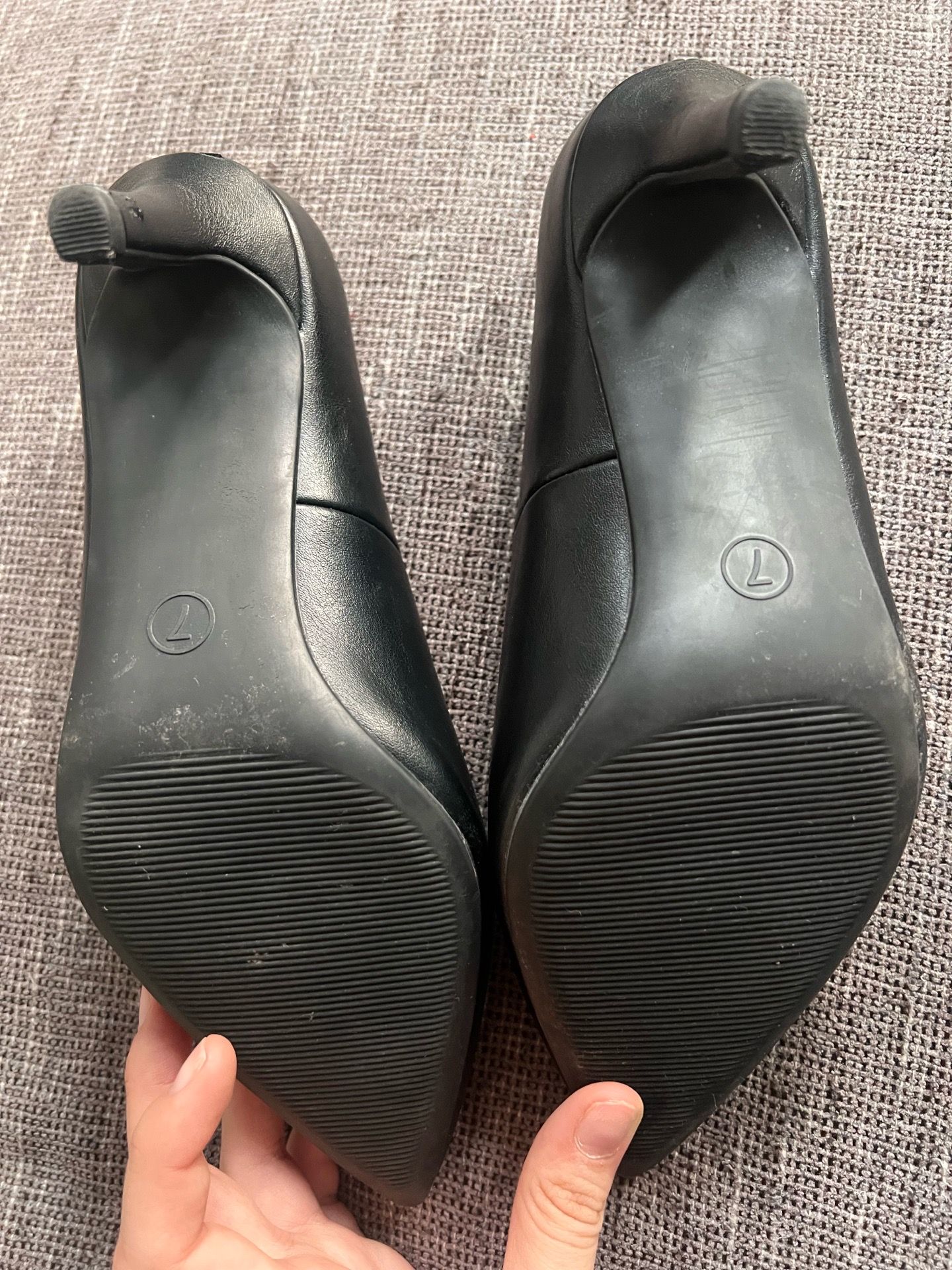 Mid High Heels Pump with Memory Foam Insole - photo 4