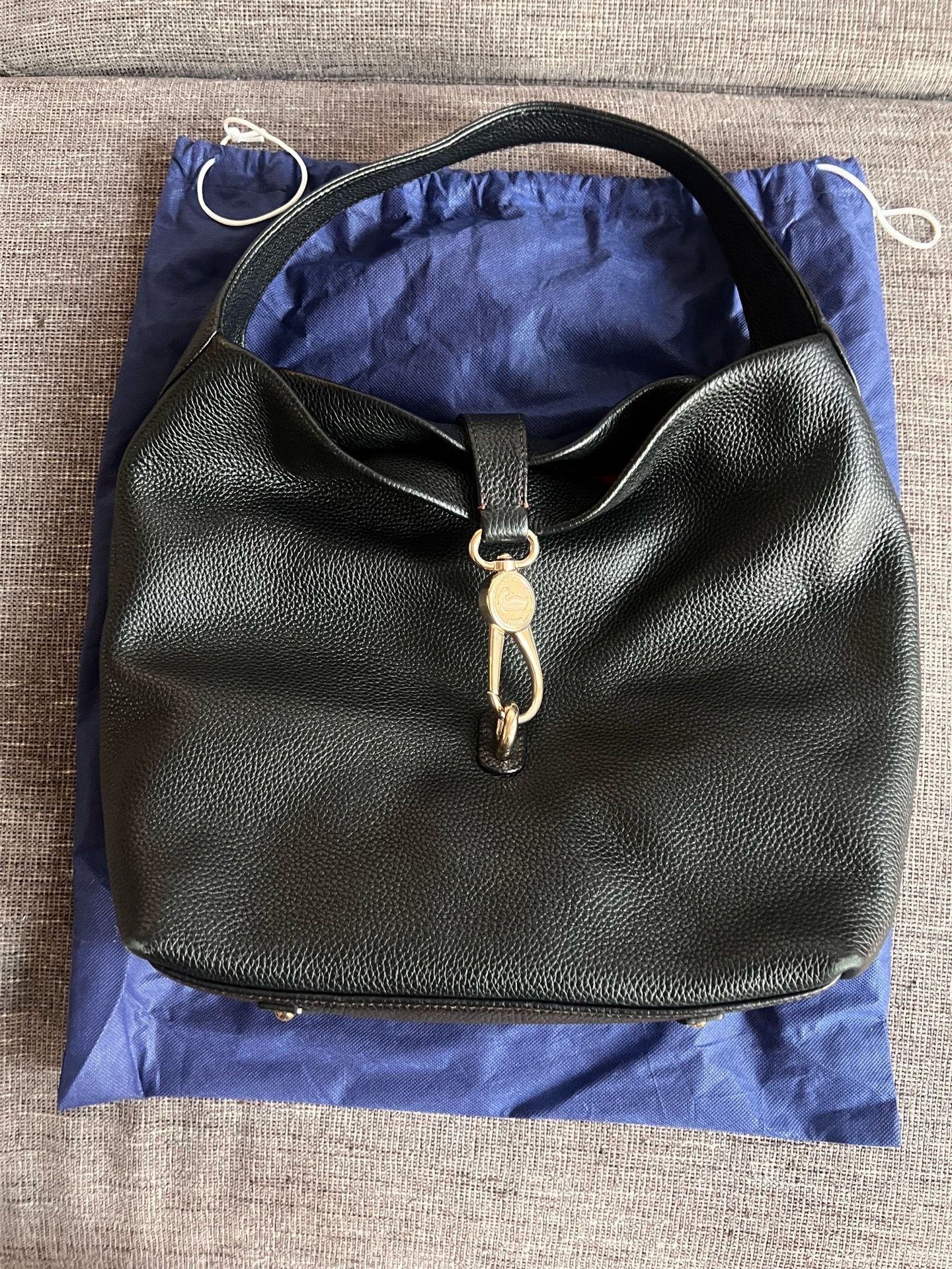 Dooney & Bourke Pebble Grain Leather Logo Lock Sac