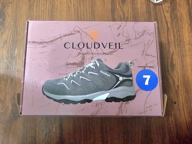 Cloudveil Shoes - Size 7