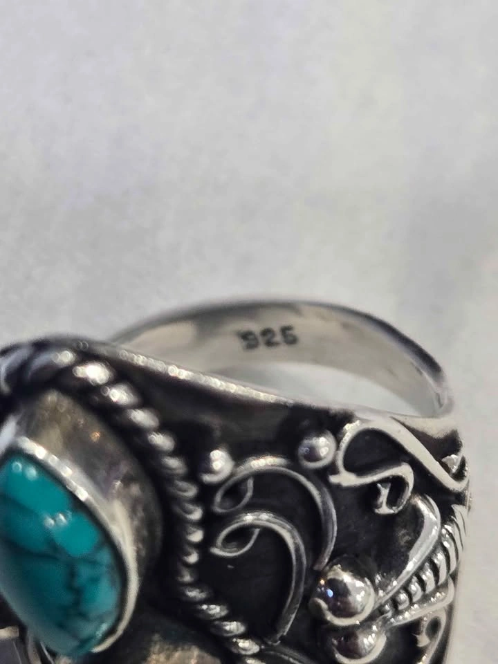 Beautiful silver and turquoise ring sz7 - photo 4