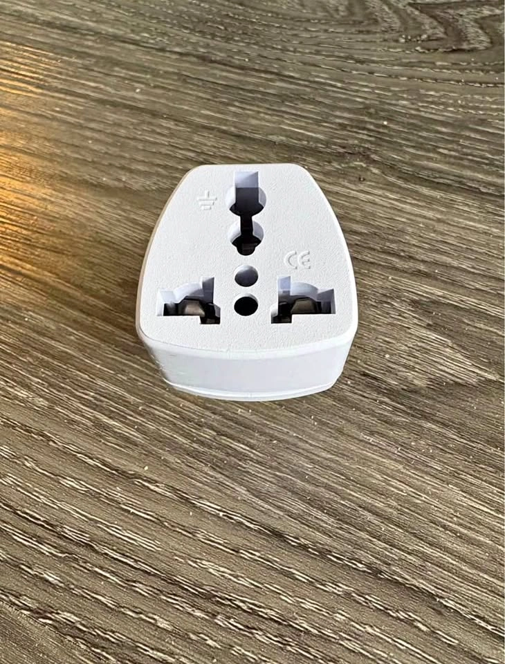 Travel adaptor