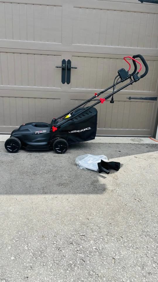 Legend Force 13.4-inch 12 Amp Corded Electric Lawnmower - photo 2