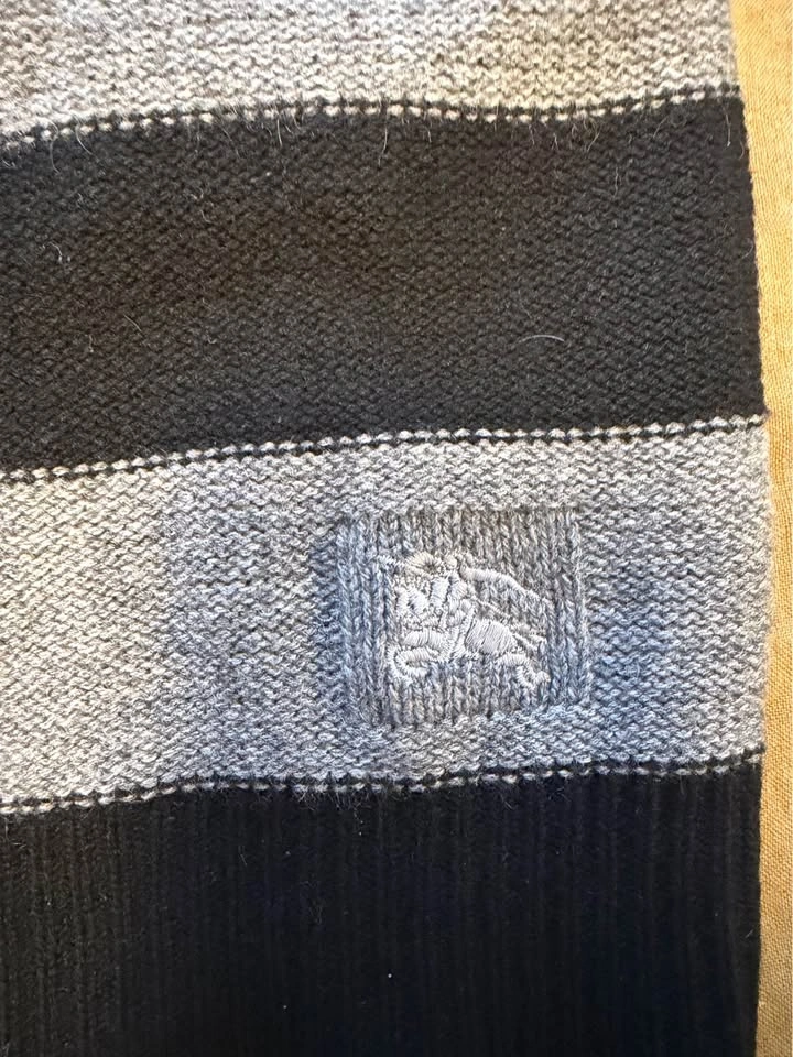 Burberry Men’s Cashmere Sweater - photo 2