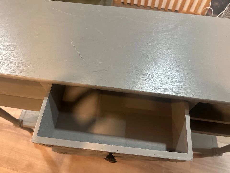 Gray entryway console table - photo 3