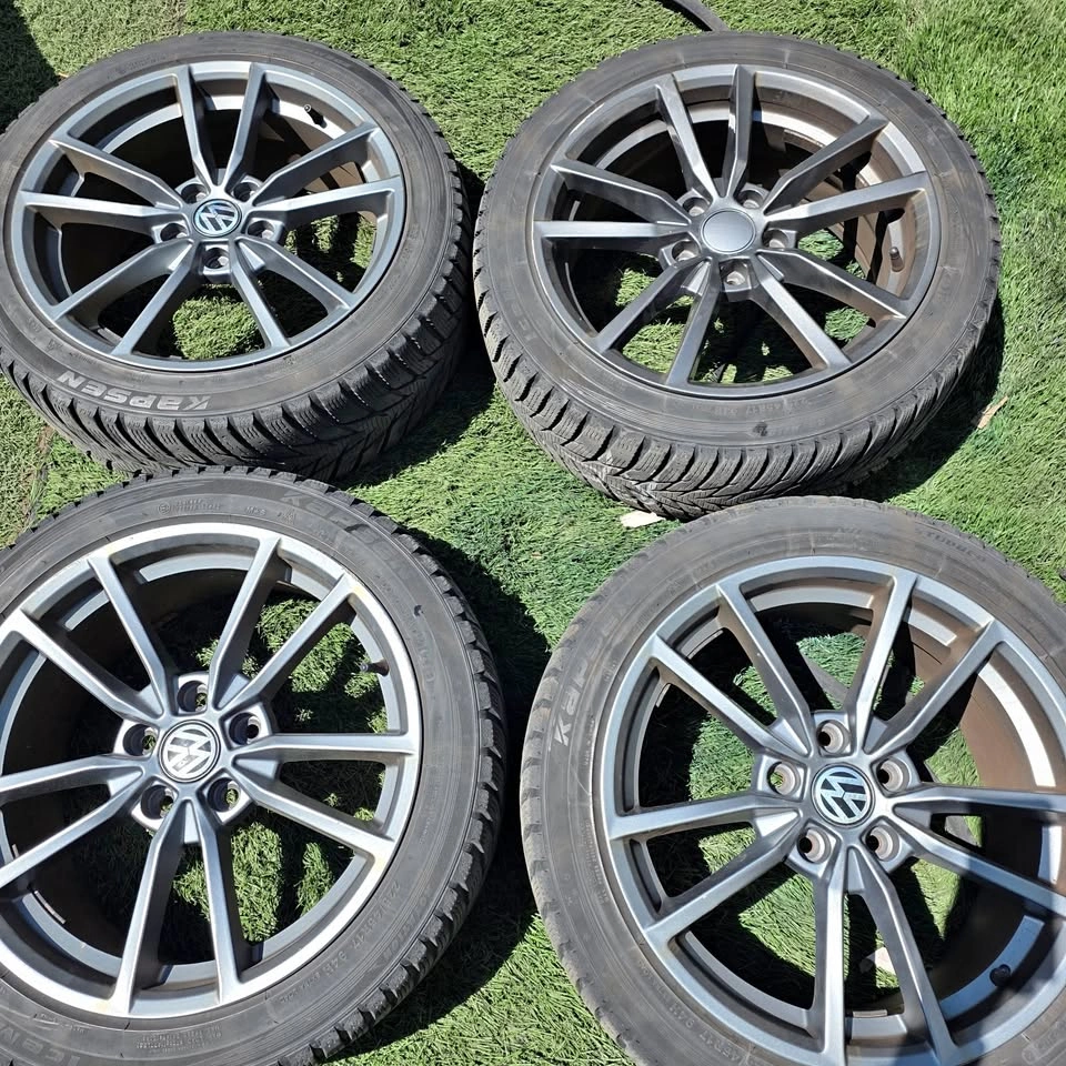 225/45/18 Kapsen Winter Tires with RS Alloy Rims 5x112