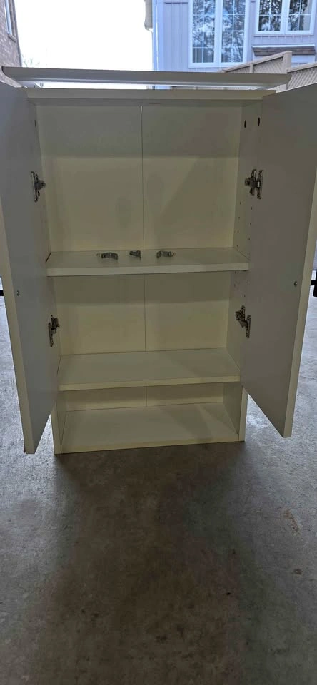 White 2-Door Storage/Medicine Cabinet