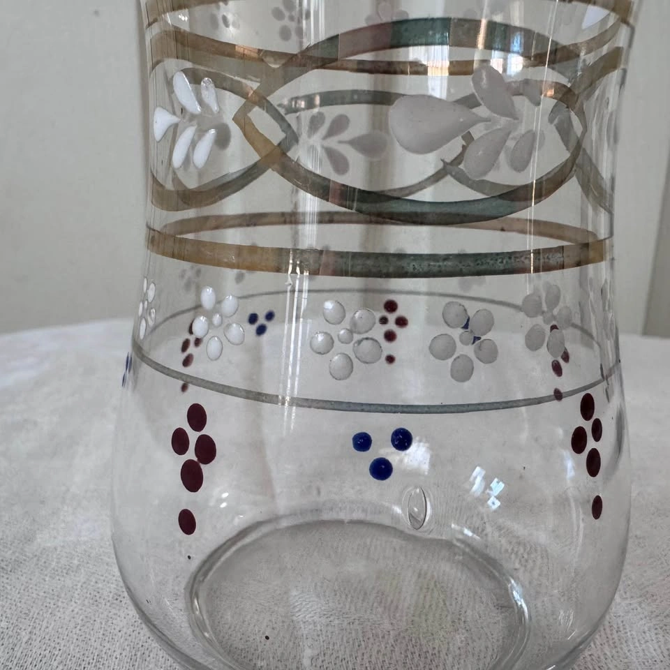 Victorian era hand blown, hand painted and gold leaf small vase - photo 2