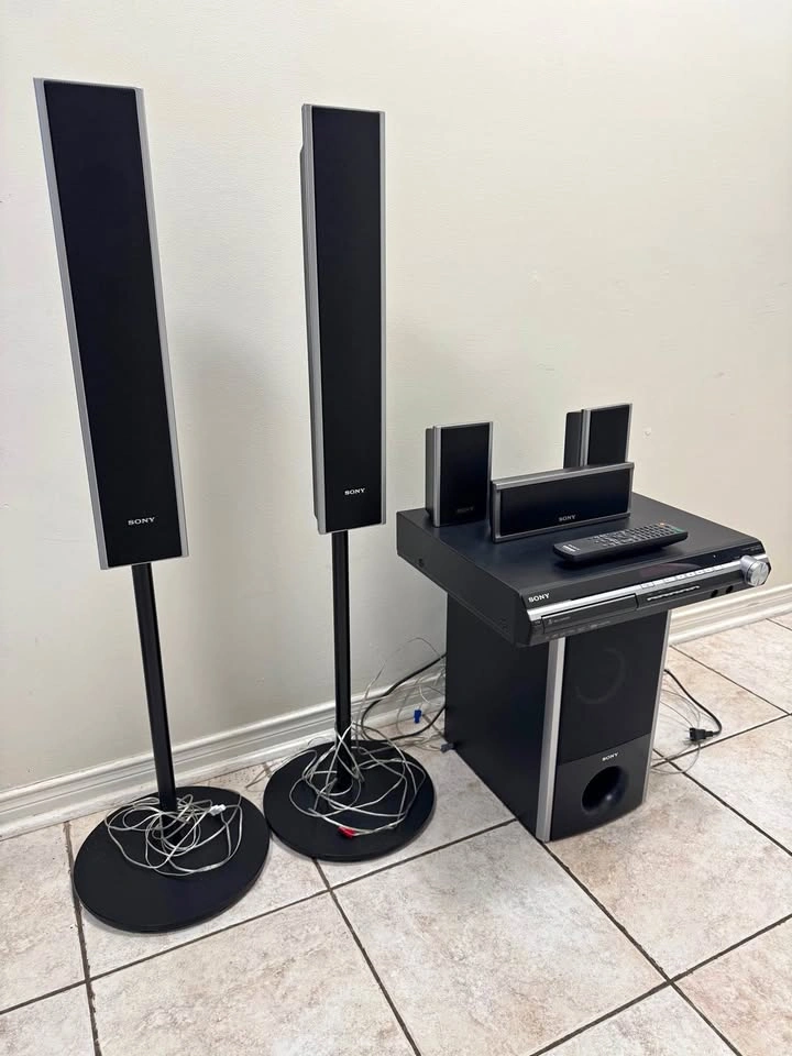 SONY DVD HOME THEATRE SYSTEM DAV-HDX475