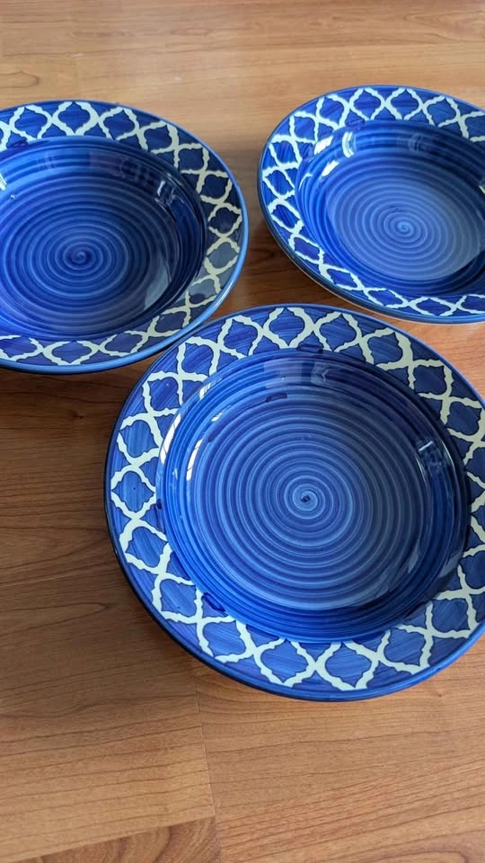 Brand new pasta plates bowls - set of 3 - photo 2