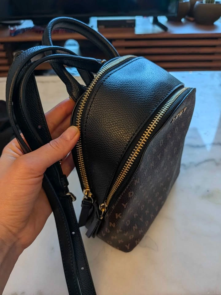 DKNY CROSSBODY & SHOULDER BAG - photo 2