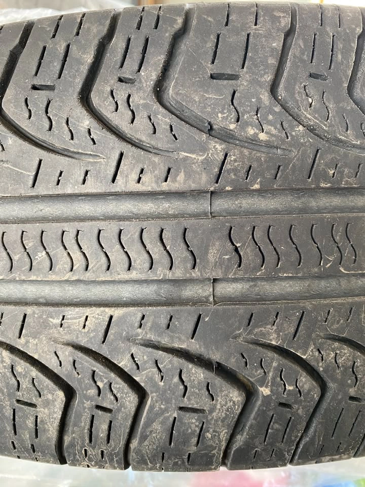 Pirelli P4 All Seasons Plus Tires - Set of 4 - photo 2