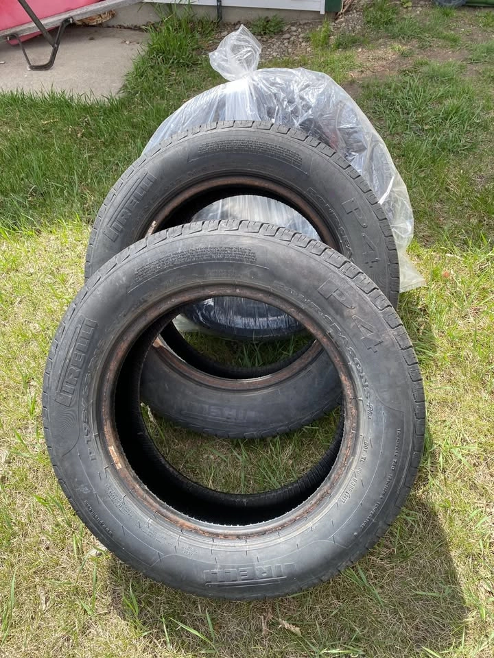 Pirelli P4 All Seasons Plus Tires - Set of 4 - photo 3