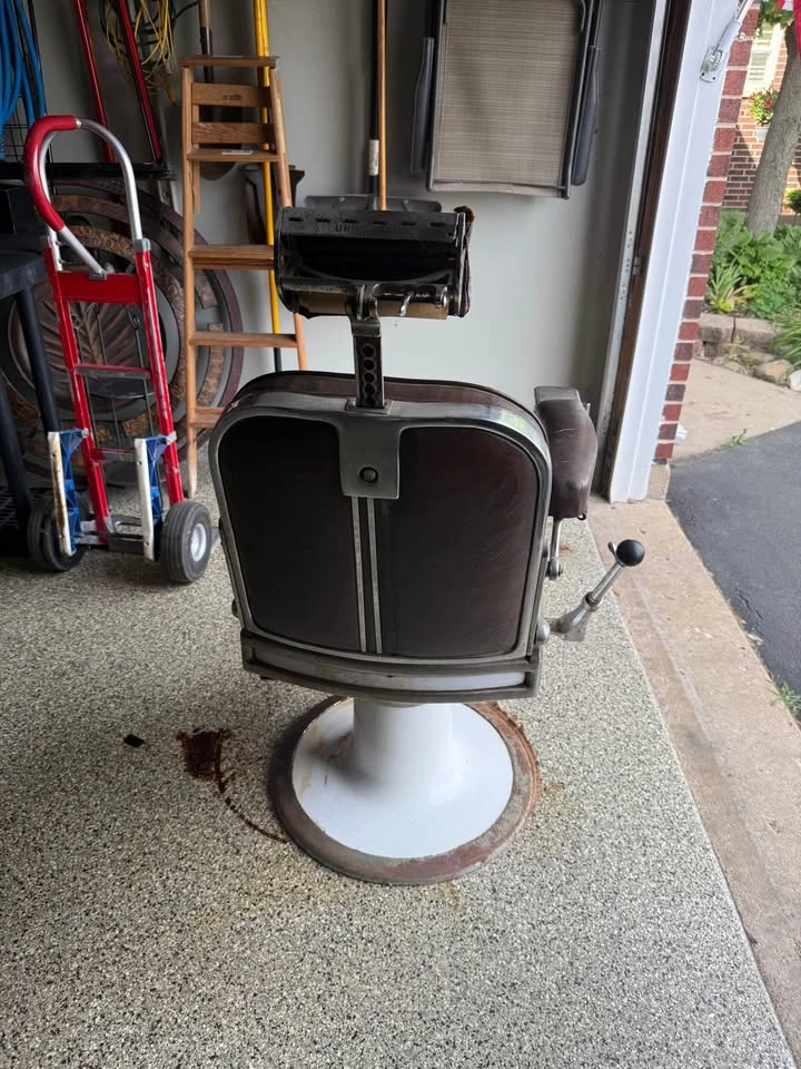 Vintage Theo A Koch barber chair seat with head backrest - photo 4