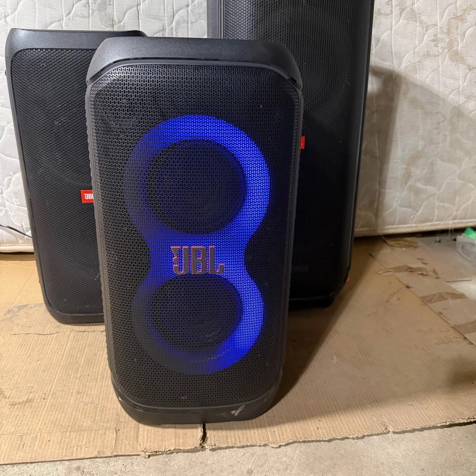 JBL PartyBox 320 Speaker - photo 2