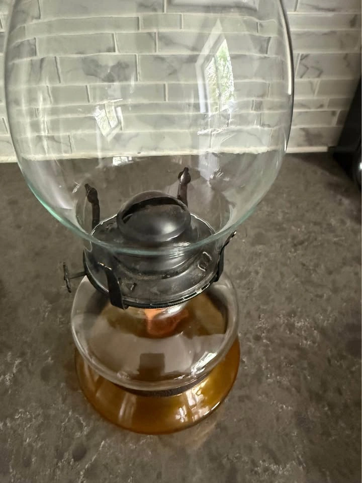 Vintage Glass Hurricane Kerosene Light - photo 4