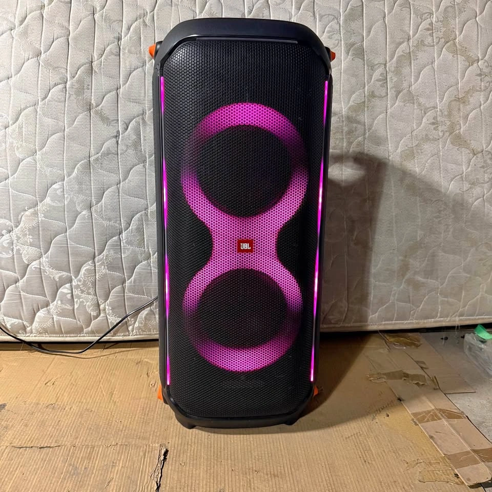JBL Party 710 Speaker
