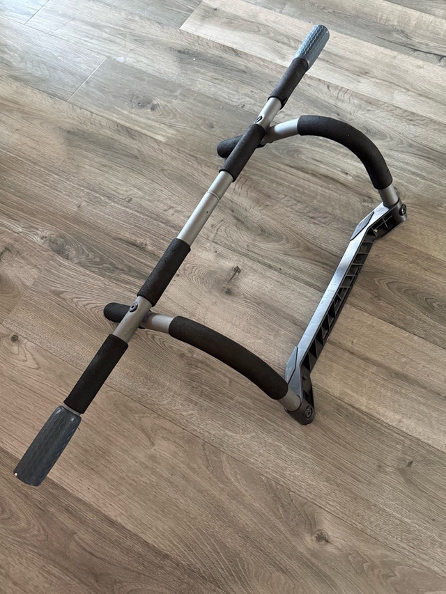 Pull Up Bar for Doorframe